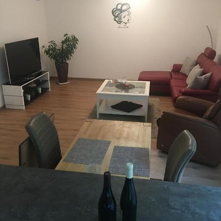 Peter'S Ferienwohnung Im Souterrain Neuried  Exteriör bild
